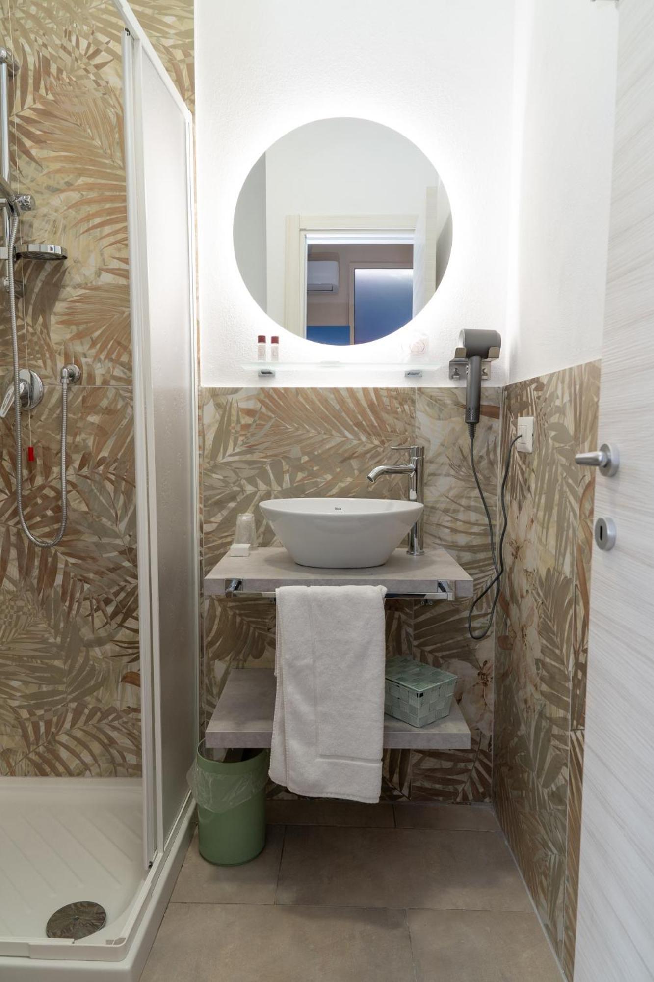 The Sun Hotel Boutique Napoli Zewnętrze zdjęcie