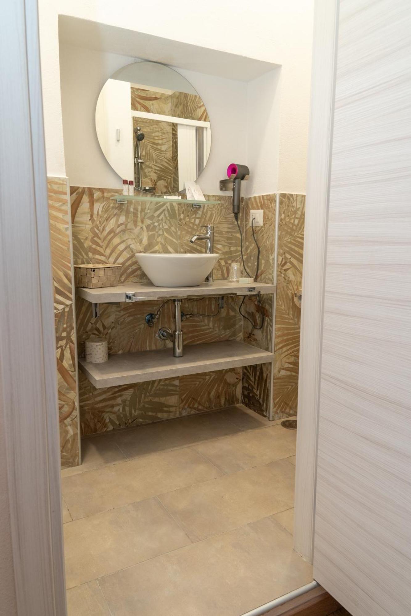 The Sun Hotel Boutique Napoli Zewnętrze zdjęcie